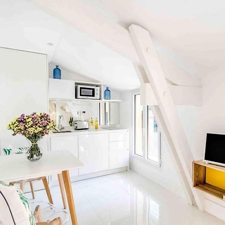 New Design Studio Walking To The Beach And Shops Apartment Вилафранк-сюр-Мер Екстериор снимка